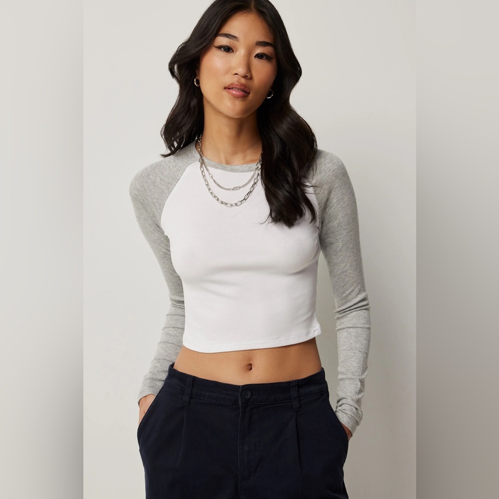 Abercrombie & Fitch Long Sleeve